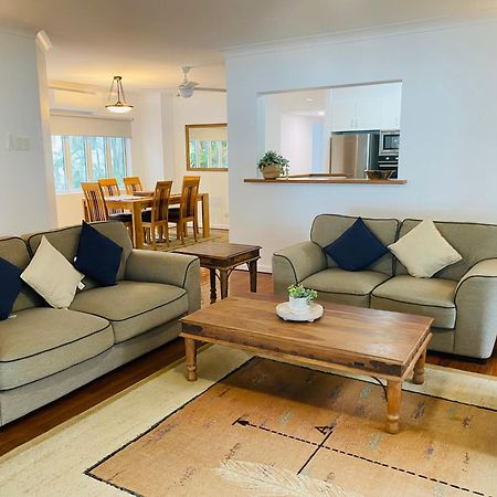 Beachview Apartments At Villa Paradiso Palm Cove Esterno foto