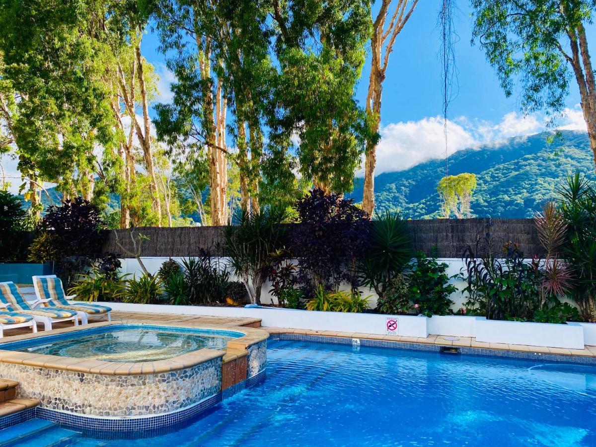 Beachview Apartments At Villa Paradiso Palm Cove Esterno foto