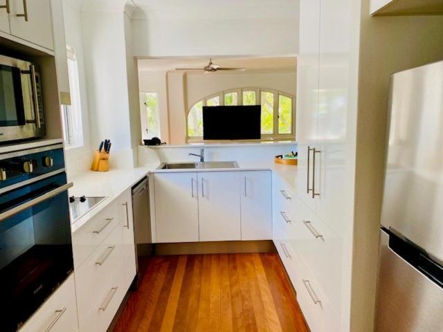 Beachview Apartments At Villa Paradiso Palm Cove Esterno foto