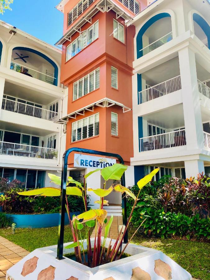 Beachview Apartments At Villa Paradiso Palm Cove Esterno foto