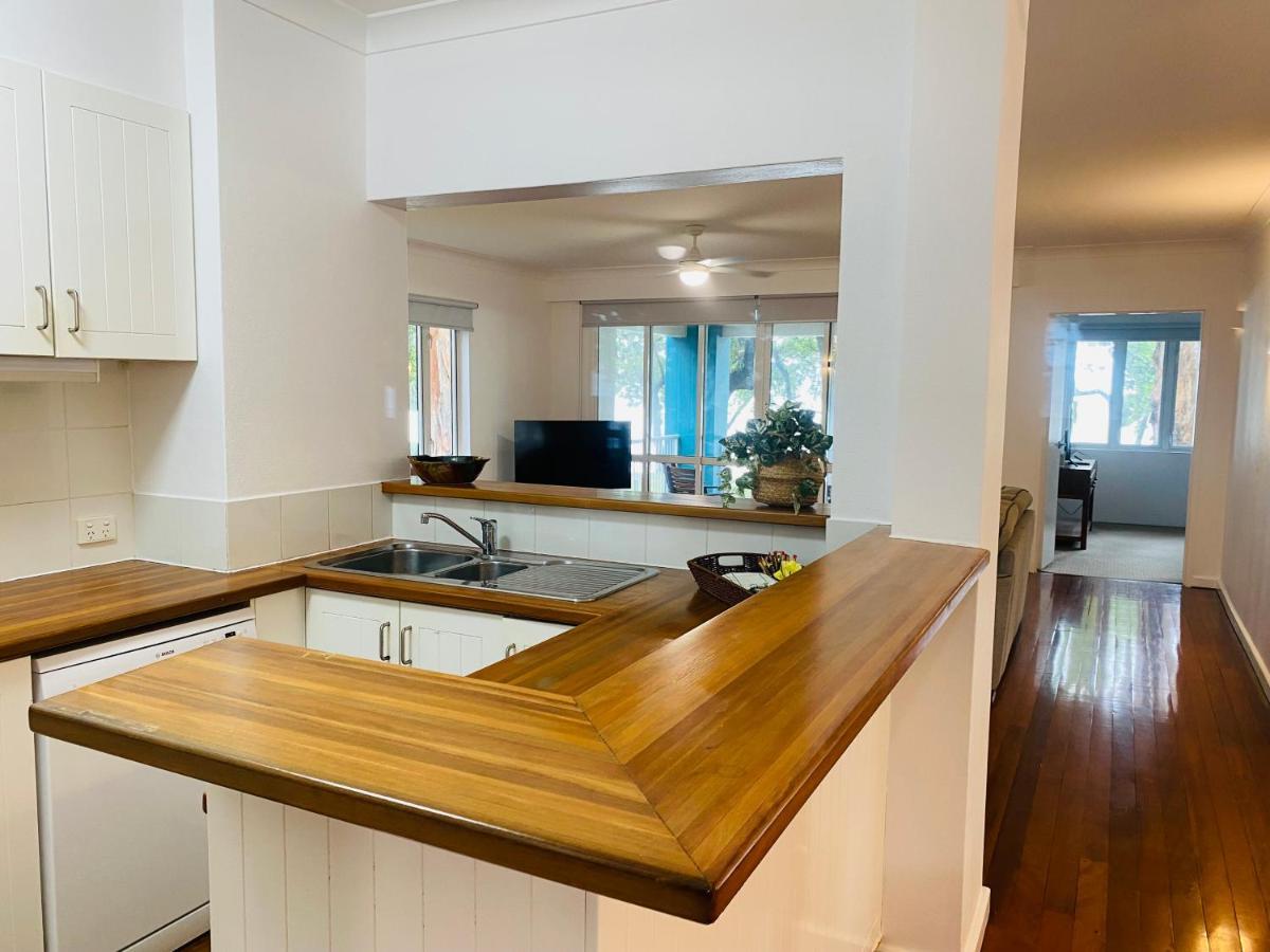 Beachview Apartments At Villa Paradiso Palm Cove Esterno foto