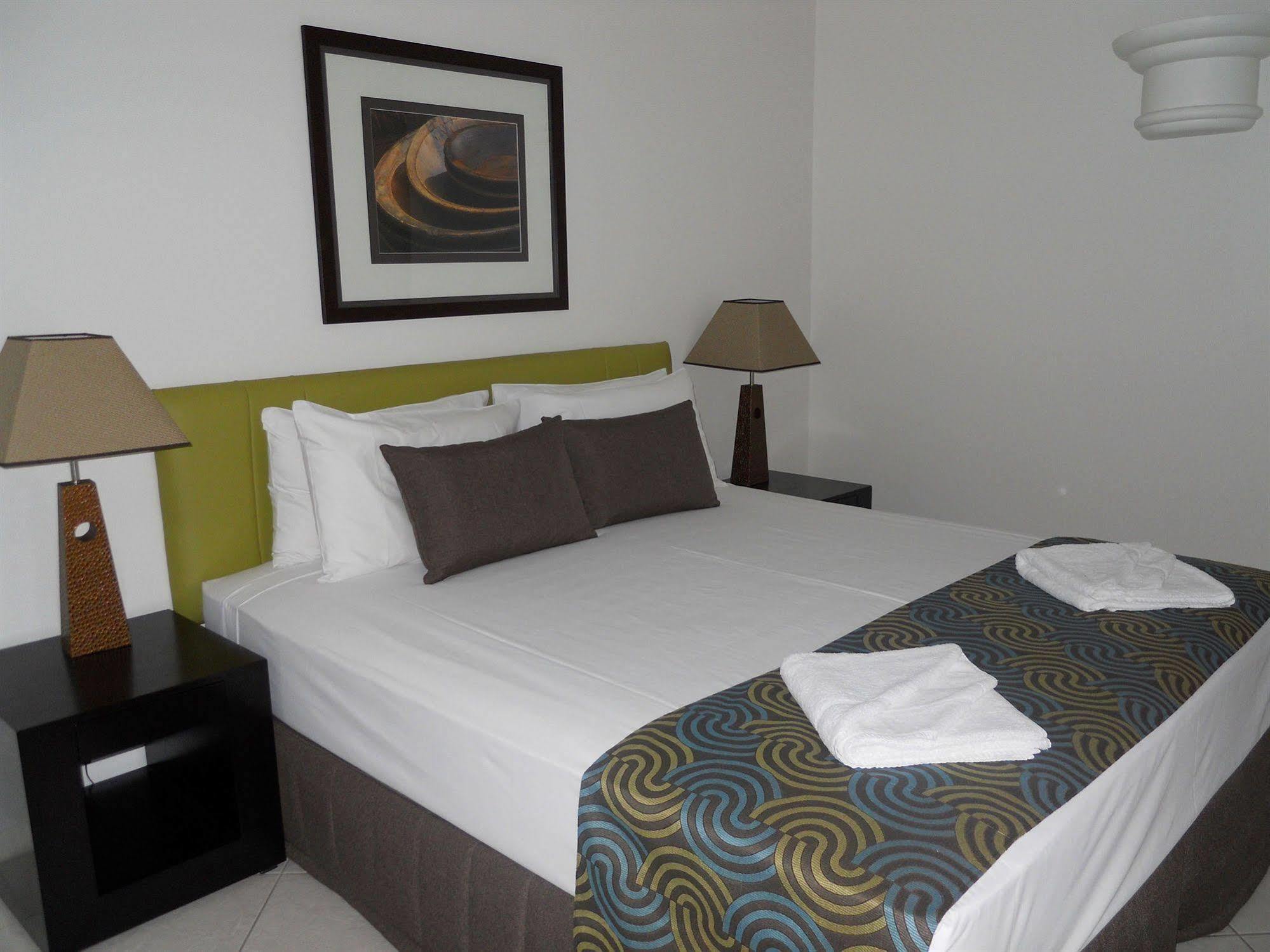 Beachview Apartments At Villa Paradiso Palm Cove Esterno foto