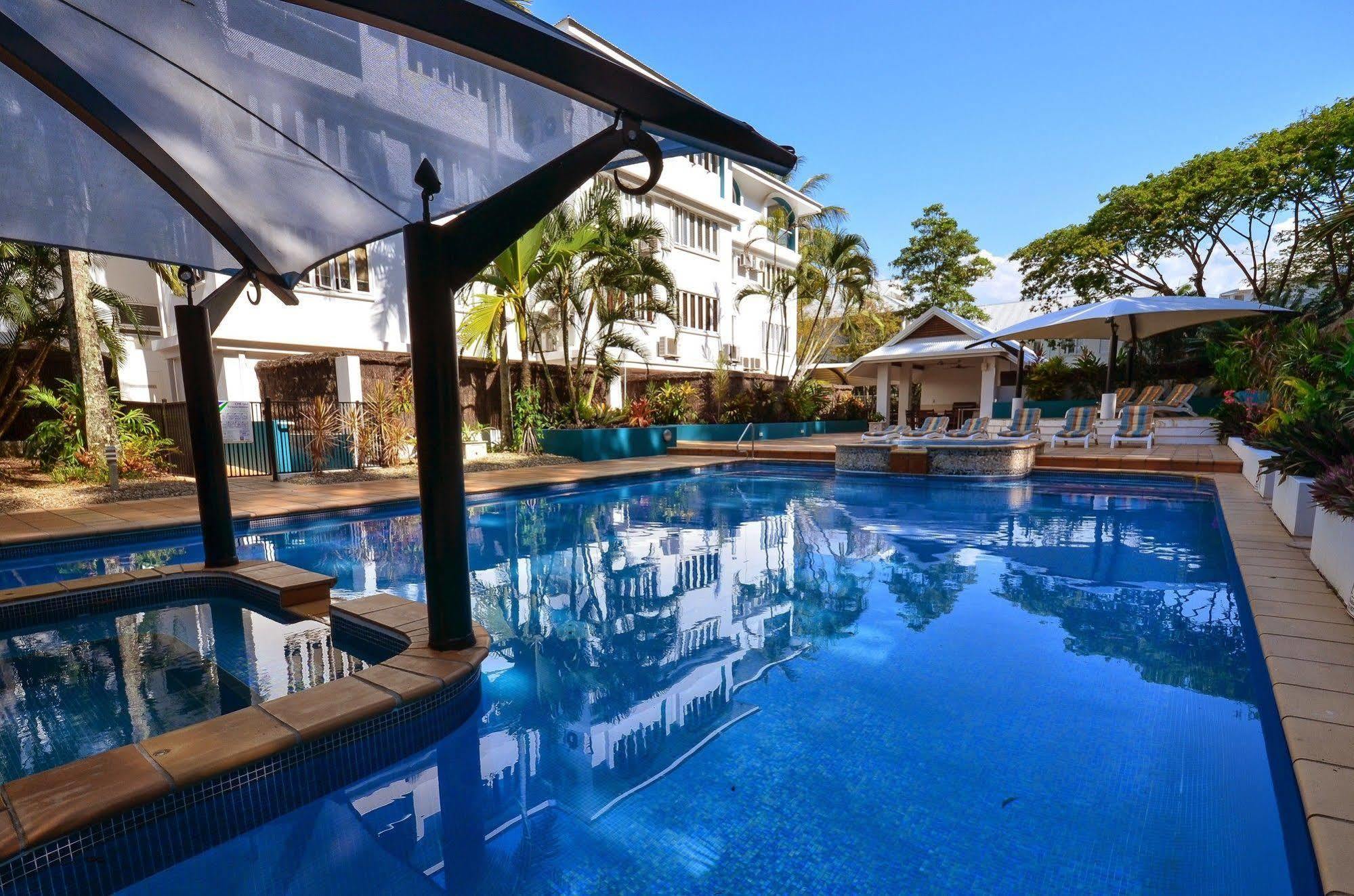 Beachview Apartments At Villa Paradiso Palm Cove Esterno foto